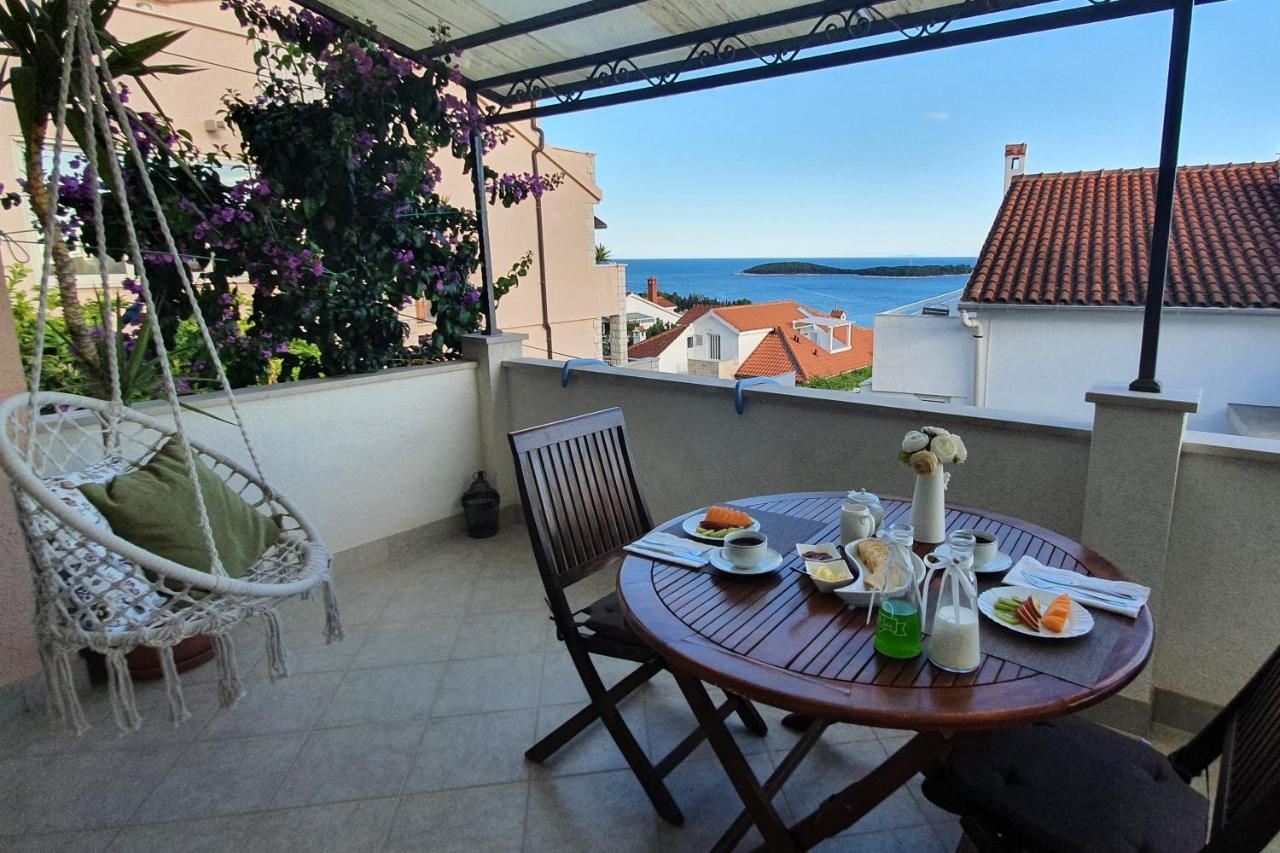 Roso - Zf Hvar * Hvar Town