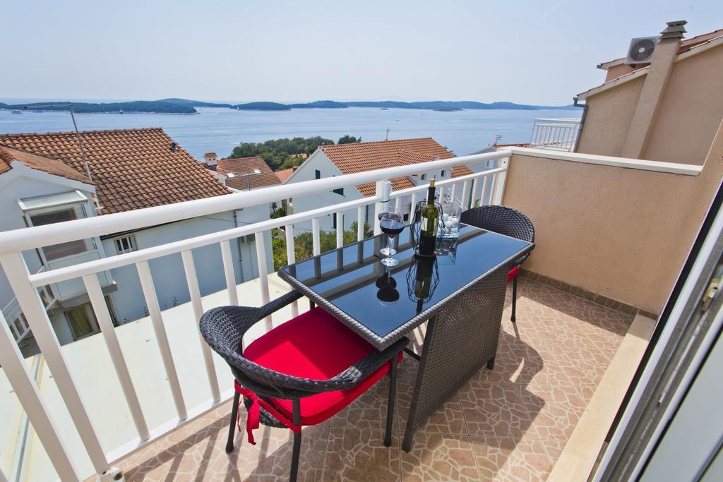 Roso - Zf Hvar Apartma Hvar Town