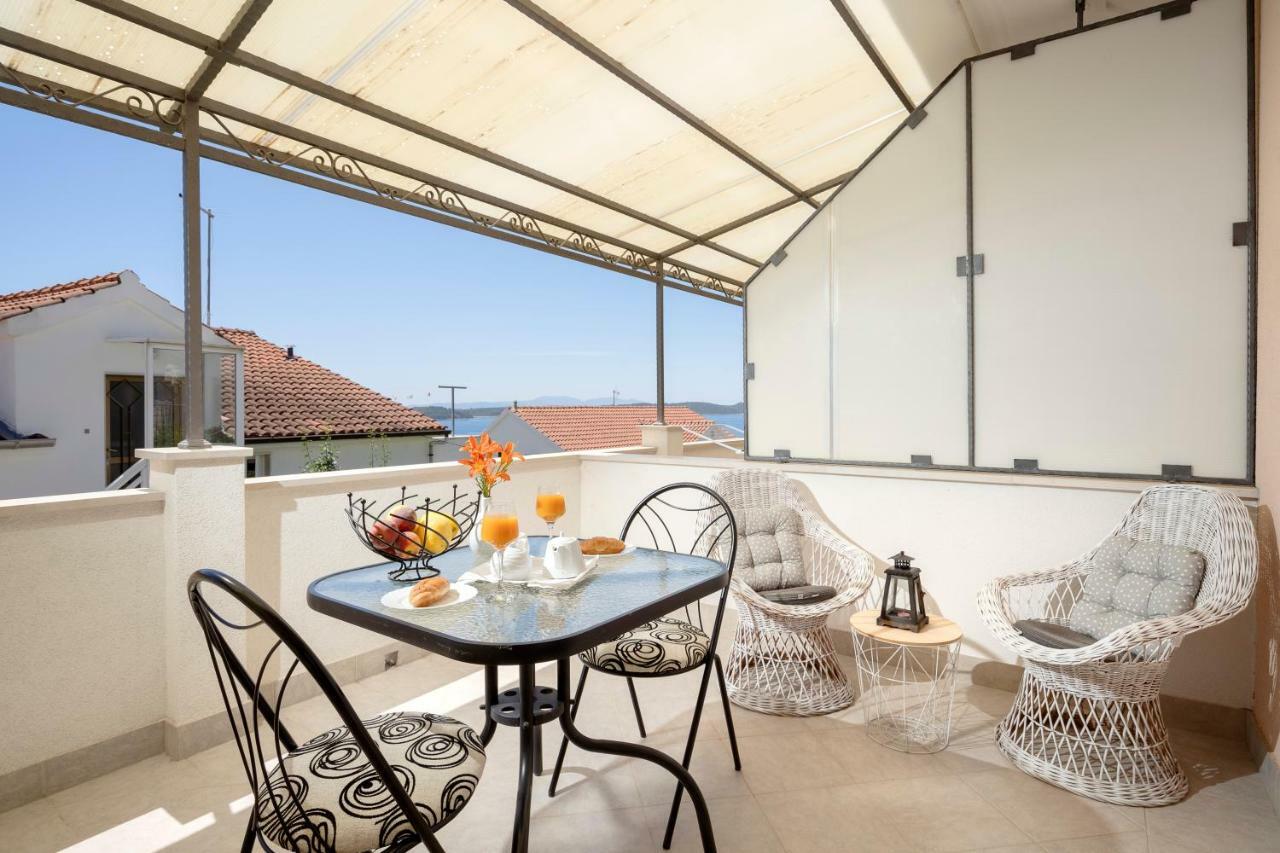 Apartma Roso - Zf Hvar