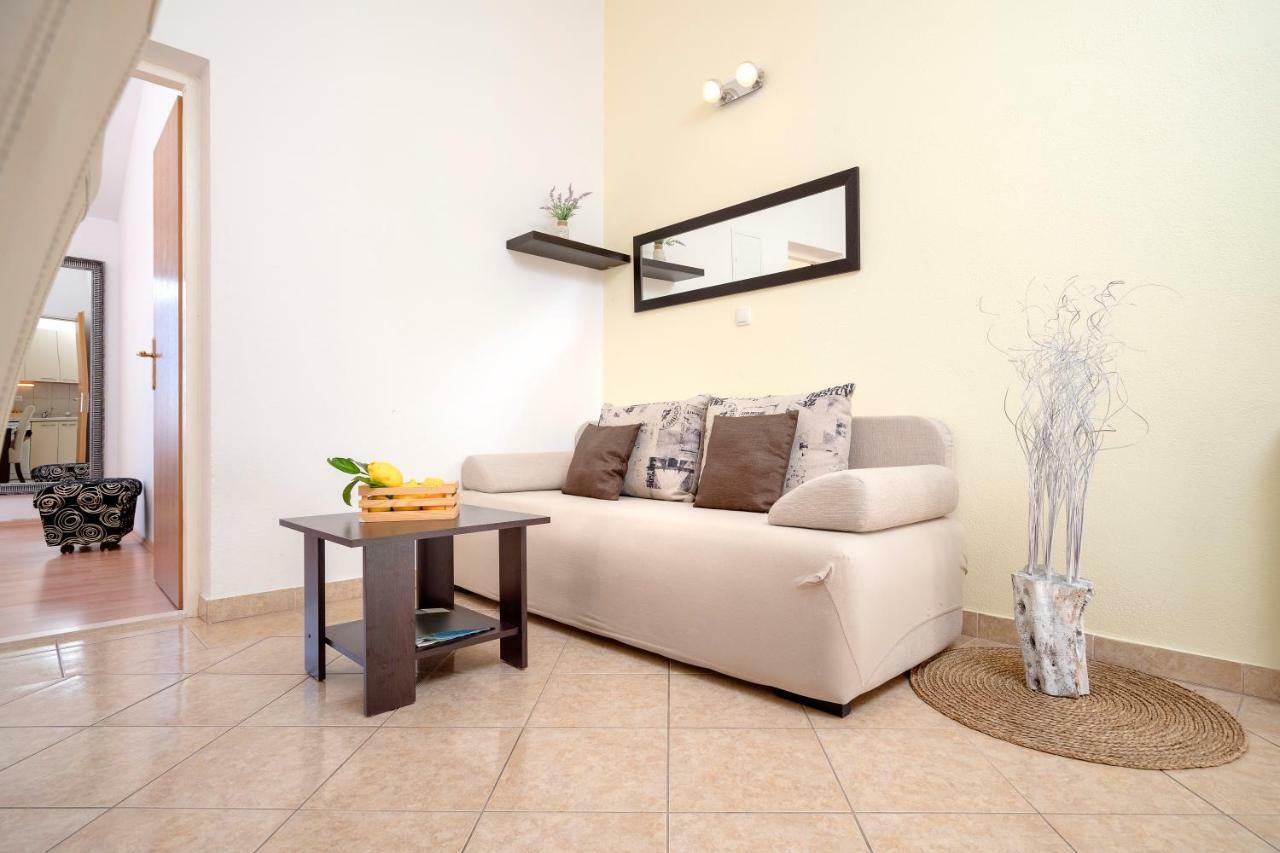 Roso - Zf Hvar Apartment